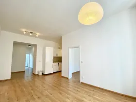 Pronájem bytu 2+kk, Praha - Smíchov, Na Celné, 55 m2