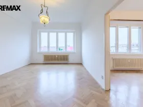 Prodej bytu 2+1, Praha - Bubeneč, náměstí Interbrigády, 95 m2