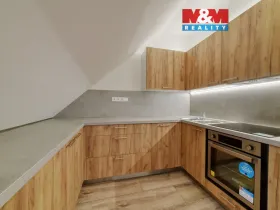 Pronájem bytu 3+kk, Luby, Revoluční, 74 m2