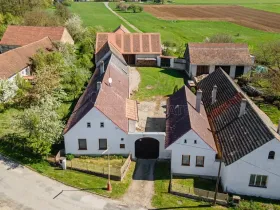 Prodej zemědělského objektu, Krasonice, 350 m2