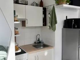 Pronájem bytu 1+kk, Praha - Holešovice, Kamenická, 27 m2