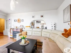 Prodej bytu 3+1, Pardubice, Školská, 70 m2