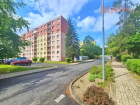Prodej bytu 3+1, Klášterec nad Ohří, Školní, 67 m2