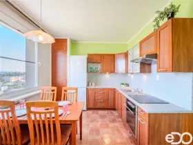 Prodej bytu 4+1, Broumov, U Větrolamu, 77 m2
