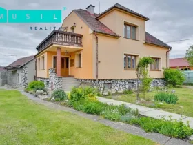 Prodej vícegeneračního domu, Medlov, 300 m2