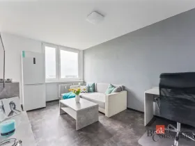 Pronájem bytu 2+kk, Pardubice - Polabiny, kpt. Bartoše, 45 m2