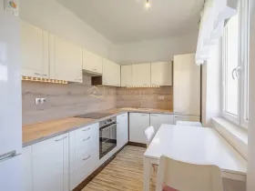 Prodej bytu 2+1, Olomouc, Blanická, 52 m2