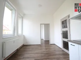 Pronájem bytu 2+kk, Mimoň - Mimoň V, Nádražní, 34 m2