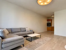 Pronájem bytu 2+kk, Praha, K Vystrkovu, 50 m2