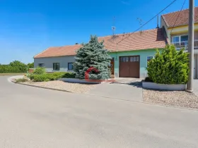 Prodej rodinného domu, Šakvice, Podzahrady, 288 m2