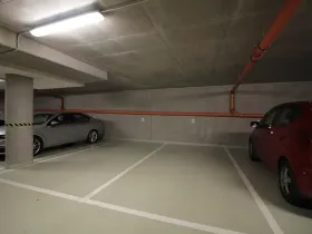 Pronájem garážového stání, Brno, Křídlovická, 13 m2