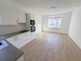 Pronájem bytu 2+kk, Praha - Michle, Hadovitá, 47 m2