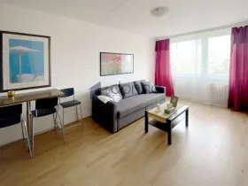 Pronájem bytu 2+kk, Praha, Ovčí hájek, 45 m2