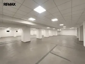 Pronájem obchodního prostoru, Kopřivnice, Záhumenní, 400 m2