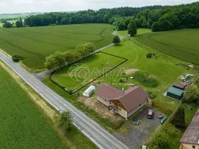 Prodej pozemku pro bydlení, Bukvice, 1400 m2