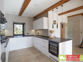 Pronájem rodinného domu, Dubany, 165 m2