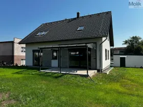 Pronájem rodinného domu, Dubí, Zahradní, 160 m2