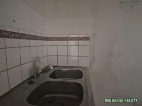 Pronájem výrobních prostor, Praha - Běchovice, Podnikatelská, 595 m2