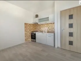 Pronájem bytu 2+kk, Česká Lípa, Železničářská, 34 m2