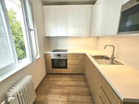 Pronájem bytu 2+1, Praha, Šantrochova, 59 m2