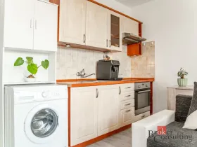 Prodej bytu 2+kk, Praha - Troja, Lešenská, 31 m2
