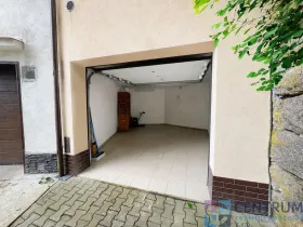 Pronájem garáže, Jablonec nad Nisou - Jablonecké Paseky, Vítězslava Nezvala, 27 m2
