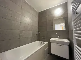 Pronájem bytu 2+1, Třinec, Jablunkovská, 59 m2