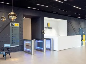 Pronájem kanceláře, Praha - Karlín, Sokolovská, 337 m2