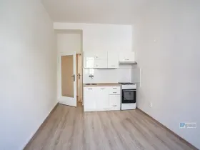 Pronájem bytu 2+1, Praha - Vršovice, Vršovická, 56 m2