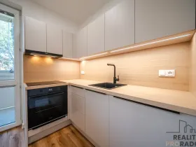 Prodej bytu 1+kk, Ostrava - Poruba, Sokolovská, 22 m2
