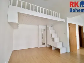 Pronájem bytu 1+kk, Praha - Břevnov, Na Petynce, 29 m2