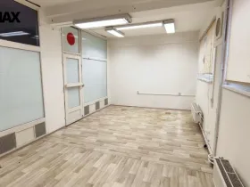 Pronájem obchodního prostoru, Zlín, třída Tomáše Bati, 25 m2