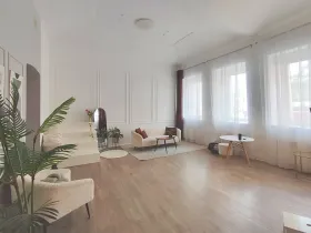 Pronájem atypického bytu, Praha, Plzeňská, 120 m2
