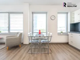 Pronájem bytu 1+kk, Zlín, Lorencova, 42 m2