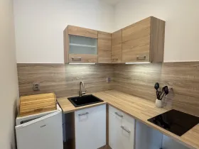 Pronájem bytu 1+kk, Praha - Krč, Tavolníková, 26 m2