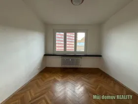 Pronájem bytu 1+1, Praha - Holešovice, U elektrárny, 40 m2