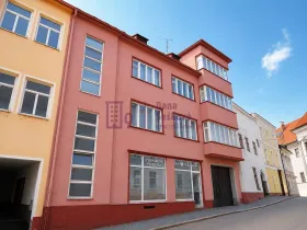 Pronájem bytu 1+kk, Jindřichův Hradec - Jindřichův Hradec I, Komenského, 27 m2