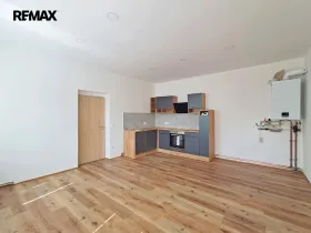 Pronájem bytu 2+kk, Police nad Metují, Masarykovo náměstí, 47 m2