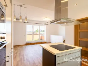 Pronájem bytu 2+kk, Praha - Holešovice, Tusarova, 64 m2