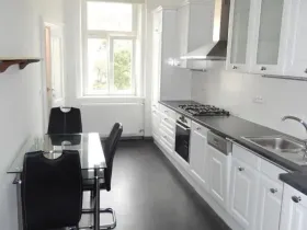 Pronájem bytu 2+1, Praha - Nusle, náměstí Bratří Synků, 77 m2