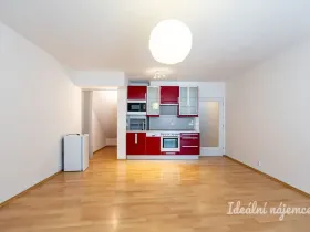Pronájem bytu 1+kk, Praha - Vysočany, Skloněná, 44 m2