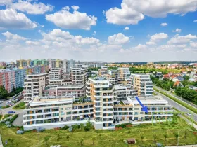 Prodej bytu 2+kk, Praha, Zimova, 63 m2