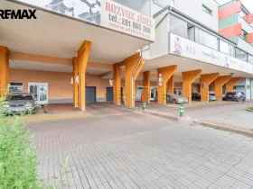 Pronájem garážového stání, Praha - Vysočany, Poděbradská, 15 m2