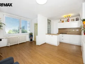 Prodej bytu 4+1, Hradec Králové, Baarova, 107 m2
