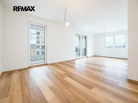 Pronájem bytu 3+kk, Praha - Modřany, Kolmanova, 77 m2