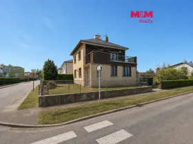 Pronájem rodinného domu, Praha - Horní Počernice, Běluňská, 180 m2