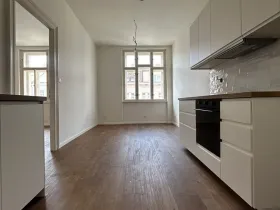 Pronájem bytu 2+kk, Praha - Nusle, Jaromírova, 43 m2