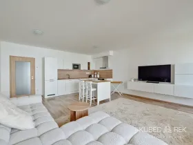 Pronájem bytu 3+kk, Praha - Uhříněves, Oty Bubeníčka, 86 m2