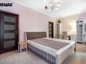 Prodej bytu 4+kk, Karlovy Vary, Libušina, 171 m2