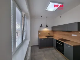 Pronájem bytu 1+1, Karviná, Urxova, 38 m2